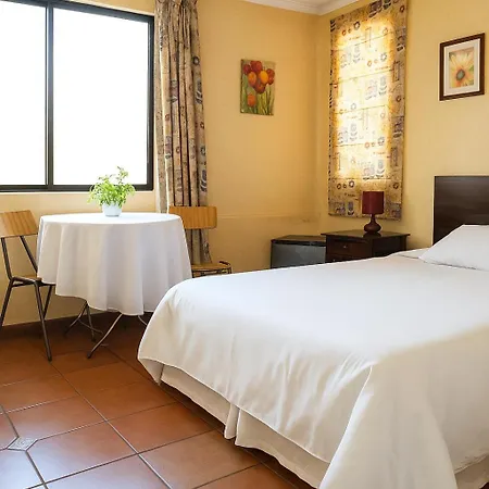 Hostal El Gallego-3